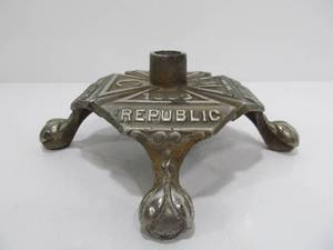 lot 315 image: Very Cool Antique Grand Army of The Republic Flagpole Stand