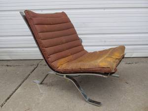 lot 2 image: Vintage Mid Century Arne Norell Ari Lounge Chair wOriginal Leather Cushion