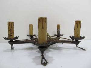 lot 334 image: Vintage 1930s Era Art Deco Hanging Light Fixture