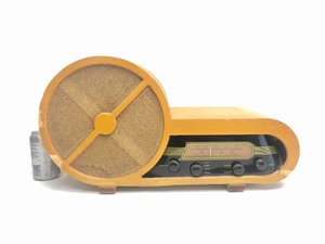 lot 5 image: Vintage Deco Setchell Carlson Model 58A JET Radio (As Is)