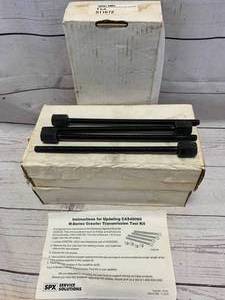 lot 63 image: 3 Sets of CAS40065 Case Crawler Transmission Tool Set