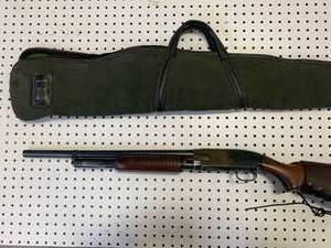 lot 95 image: Winchester Model 25  12 Gauge Shotgun with Case