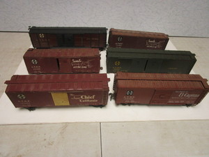 lot 205 image: VINTAGE O GAUGE SANTA FE BOXCARS, REEFERS, SOME SCRATCH-BUILT, THE SUPER CHIEF OF CALIFORNIA