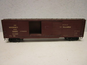 lot 207 image: VINTAGE O GAUGE BOXCARS, SOME SCRATCH-BUILT, NORTHWESTERN, WABASH, MILWAUKEE ROAD, D &H,  MORE