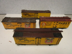 lot 218 image: VINTAGE O GAUGE BOXCARS, W MILLER HIGH-LIFE, PABST BEER ADVERTISEMENTS, SCRATCH-BUILT