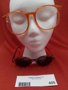 lot 405 image: Vintage 1980s Mens Original Perry Ellis Tortoise Sunglasses & Ladies Magna Optics Readers (Valued $100)