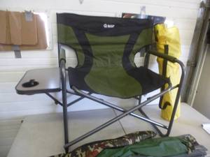 lot 27 image: Guide Gear Double Wide Chair & Cott