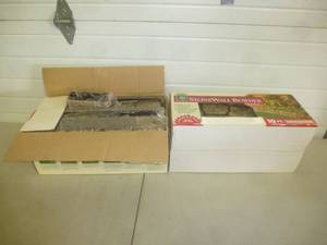 lot 33 image: Stone wall border set