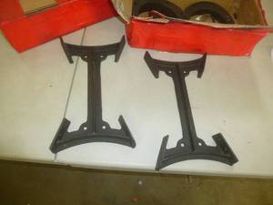 lot 52 image: Cast Iron Bench frames