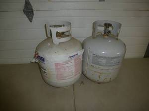 lot 56 image: Amerigas LP Tanks 20 Lb
