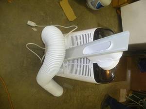 lot 92 image: Cool Living Air Conditioner
