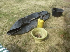 lot 144 image: Garden Planters & Bladder