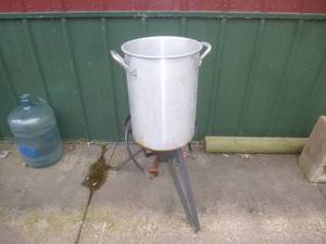 lot 145 image: LP Gas Fryer