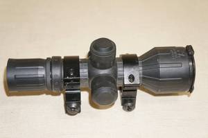 lot 32 image: NcStar 3-9x42RE RedGreen Illuminated Rifle Scope