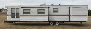lot 1 image: 2002 Breckenridge Park Model Travel Trailer