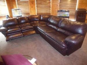 lot 15A image: Leather Sectional Couch