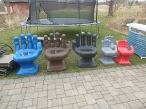 lot 48 image: Hand Sculpture Chair Set