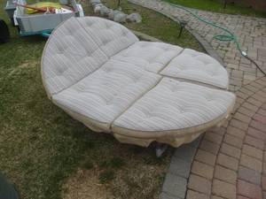 lot 52 image: Oval Sun Lounger