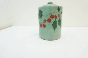 lot 6 image: Antique cookie jar
