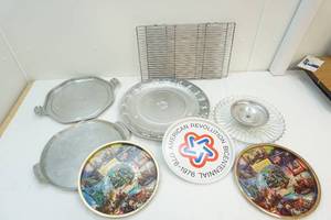 lot 13 image: Trays