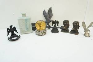 lot 14 image: Eagle items