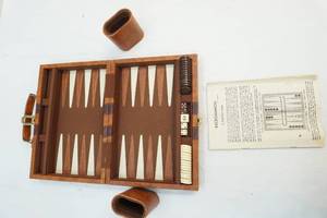 lot 22 image: Backgammon game