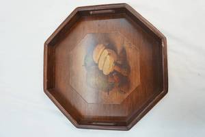 lot 23 image: Trays