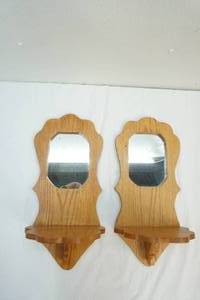 lot 30 image: Mirrored shelfs