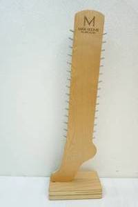 lot 78 image: Display leg