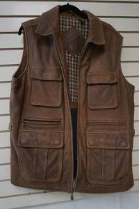 lot 87 image: Hunting vest