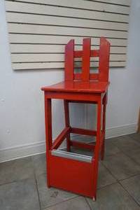 lot 88 image: Red chair