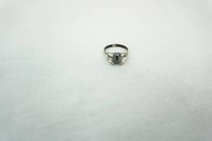 lot 109 image: Jewelry