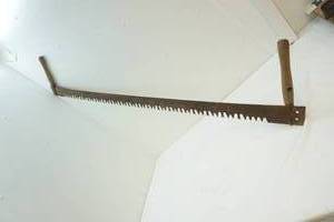 lot 139 image: Vintage saw