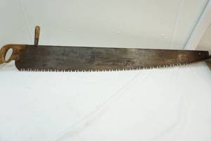 lot 141 image: Vintage saw