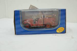 lot 181 image: 1941 replica firetruck