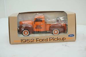 lot 182 image: Ford replica motor