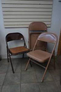 lot 186 image: Metal chairs