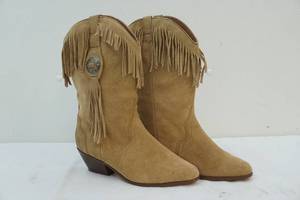 lot 202 image: Cowboy Boots