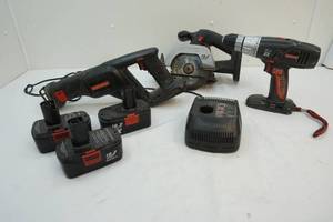lot 218 image: Craftsman tools