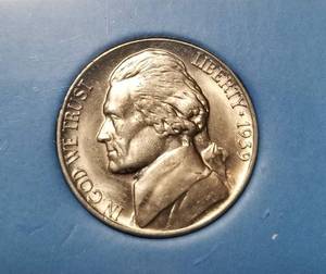 1939-D JEFFERSON NICKEL IN HIGHER GRADE