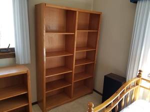 lot 33 image: Oak Shelving