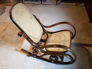 lot 15 image: Thonet Rocker