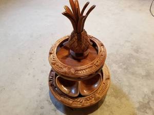 lot 25 image: Vintage Tiki Lazy Susan