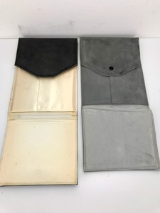 lot 56 image: Vintage - Womens Necklace Cases