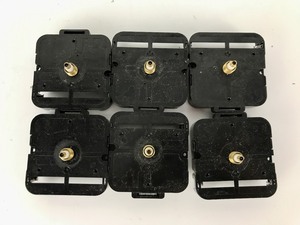 lot 64 image: Vintage - Quartz Clock Mechanisms