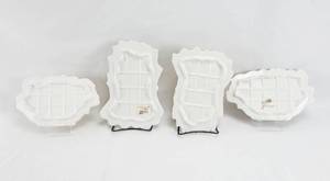 lot 31 image: Set of 4 New Vintage Italian Ceramic Vegetable Themed Trivets