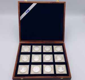 5.80 Troy OZ of .999 Silver, 12 Presidential Coins minted in Germany