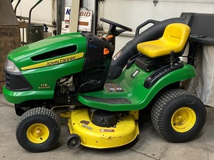 John Deere 115-Automatic