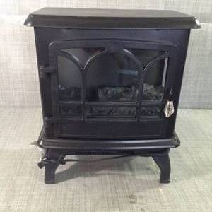 lot 45 image: Kingham 400 sq. ft. Panoramic Infrared Electric Stove in Black with Electronic Thermostat by StyleWell- not tested