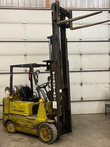 Mitsubishi FGC25 Industrial LP-Gas Forklift